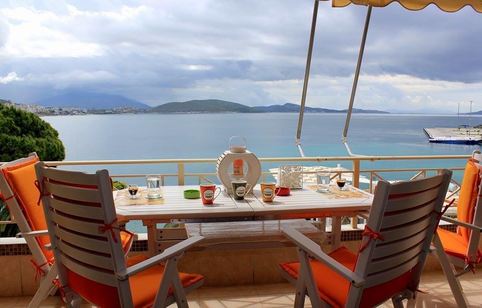 Apartment In Saranda Exterior photo